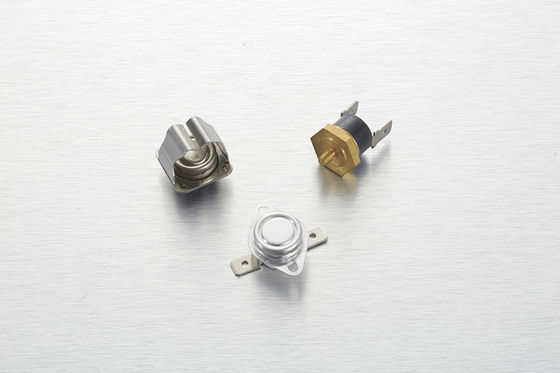 Chine Disjoncteur de bimétal de KSD 301 pour le radiateur électrique, thermostat de Rupture-Action fournisseur